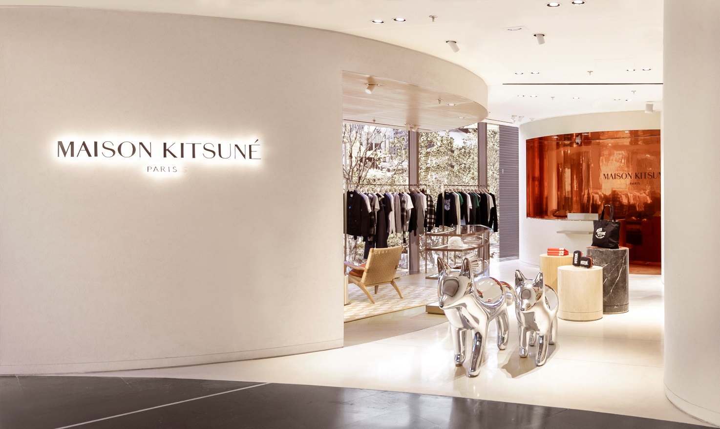 MAISON KITSUNé 上海芮欧百货精品店全新开幕