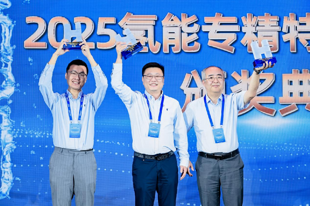 創(chuàng)新突破 榮耀奪冠