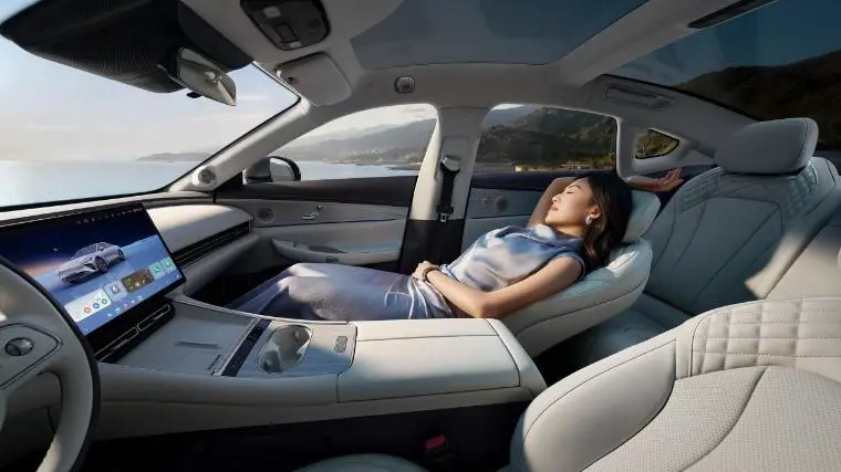 超级置换价16.99万元起!「性能·智能首选车」2027款星途ES全球上市