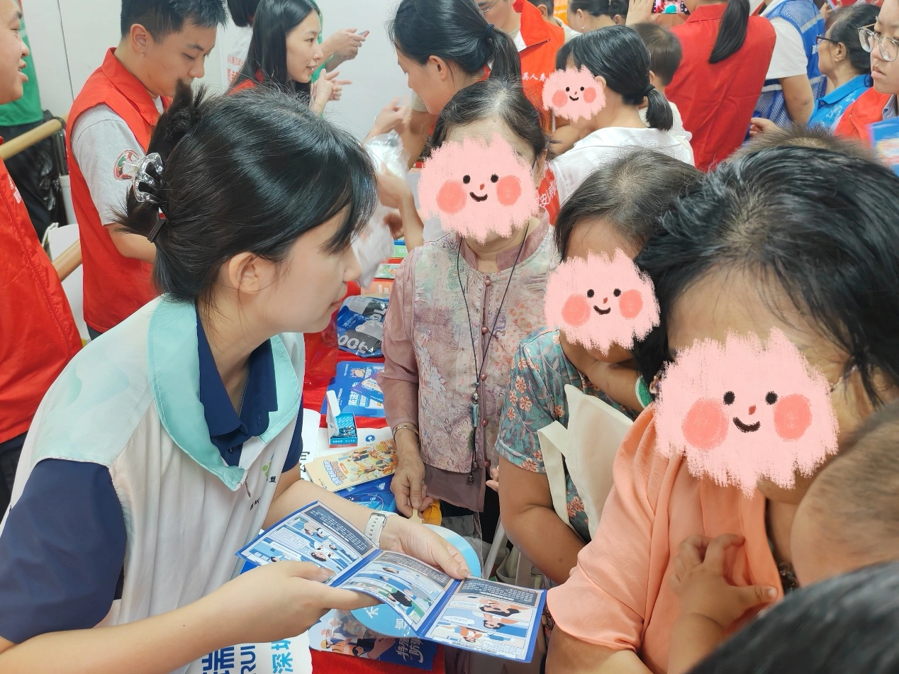 重阳敬老情 金融护晚晴 瑞众保险深圳分公司走进民康社区陪长者过“安心节”