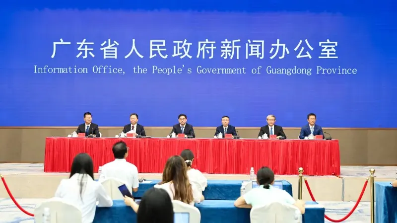 机器人篮球挑战赛明年4月开打,广东高校组队来参赛